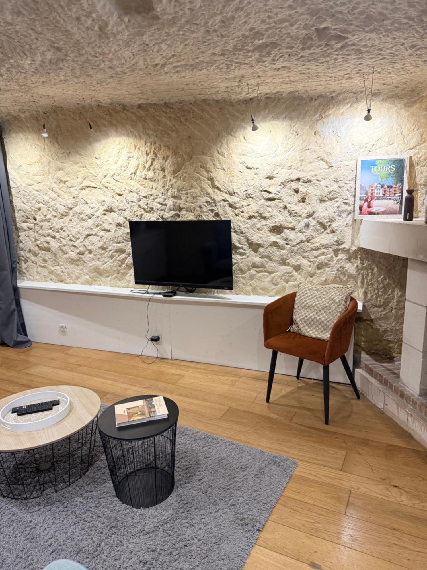 Troglodyte Du Petit Coteau Apartamento Vouvray Exterior foto